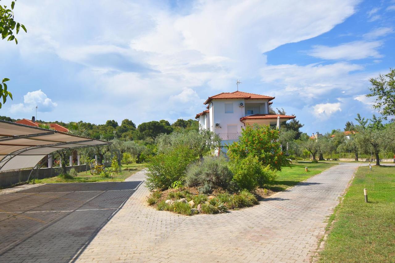 Forty Roses Vourvourou Exterior foto